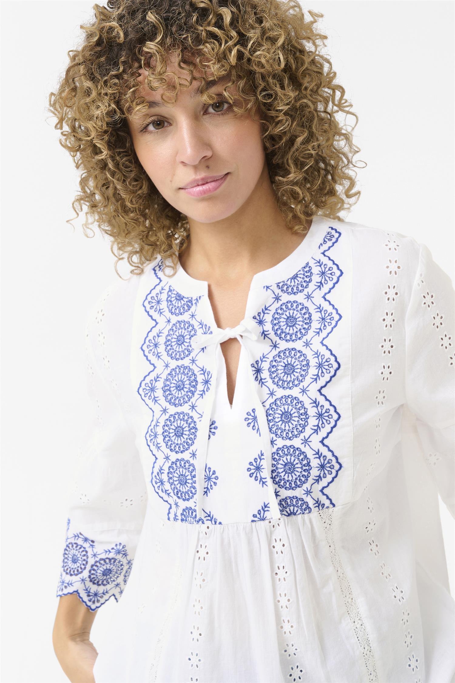 CRBella Blouse Snow White