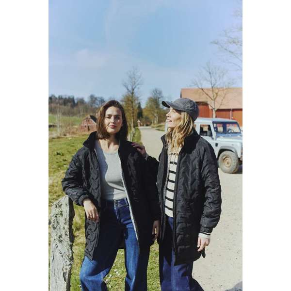 FQCROWN-JACKET Svart