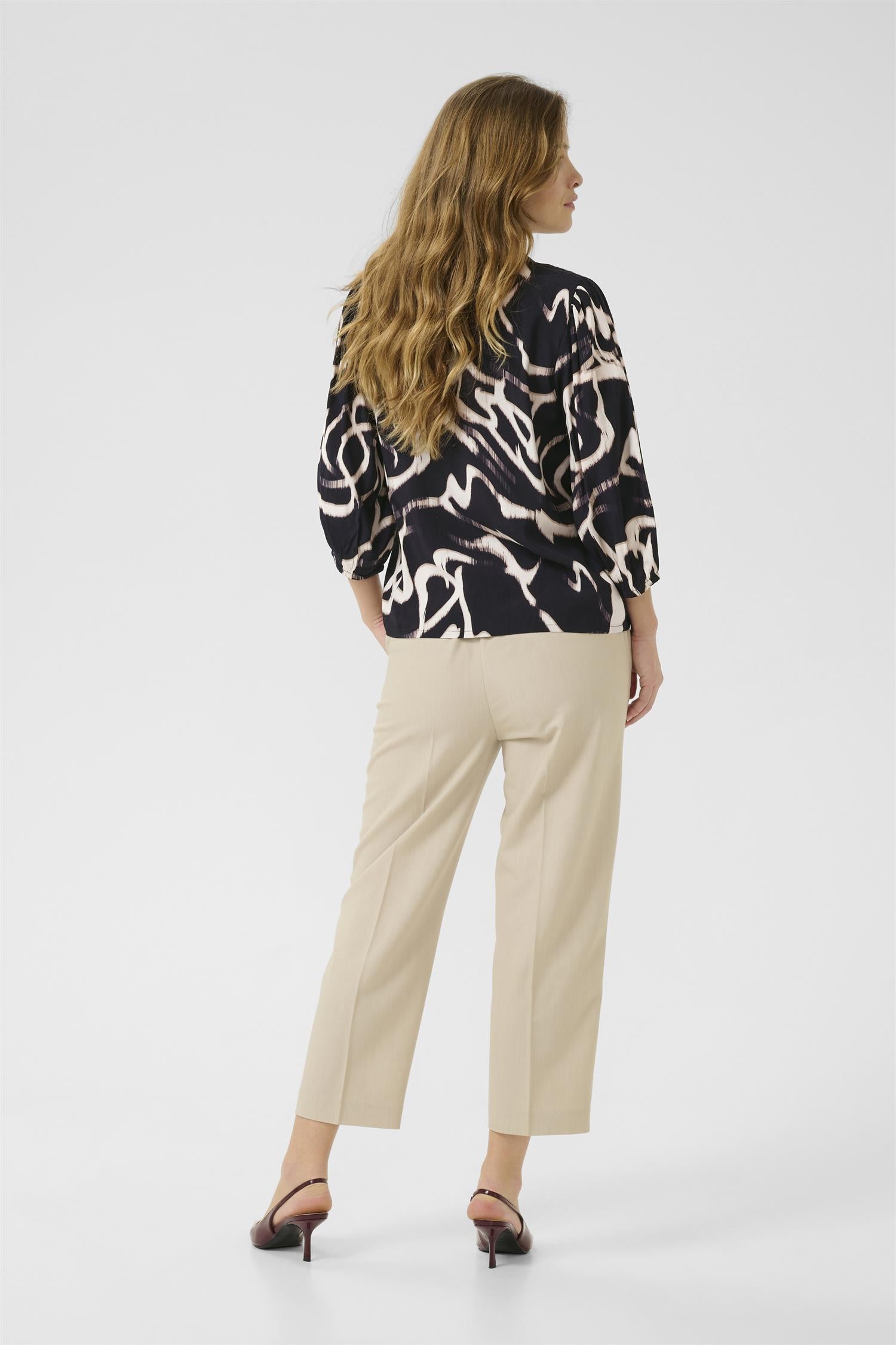 Kamartha Frill Blouse Black/Nature Organic Lines