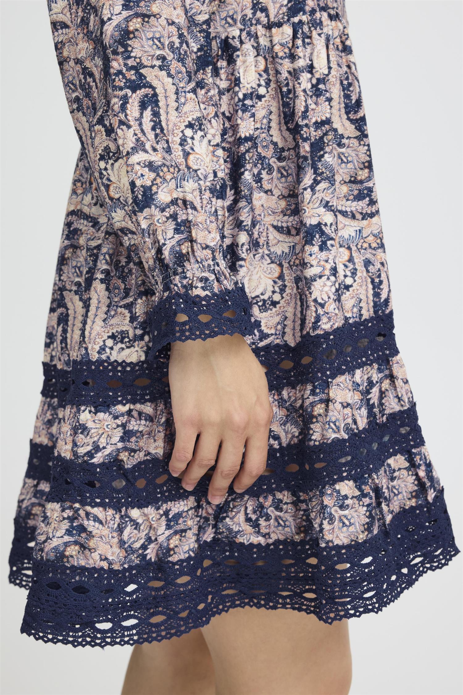 Pzpernille Dress Dark Blue Paisley Printed