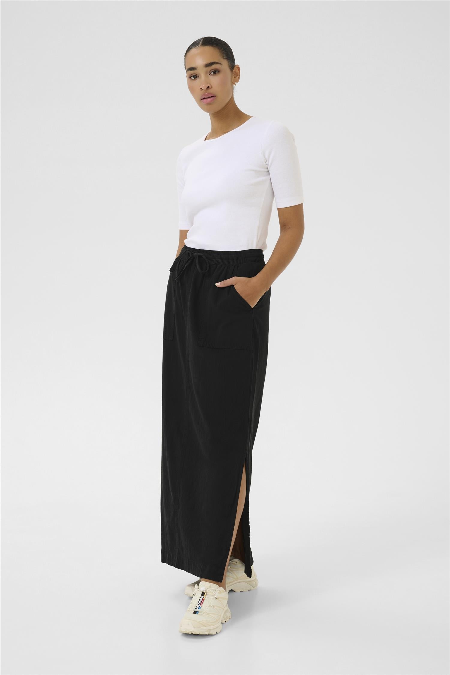 KAnaya Liah Skirt Black Deep