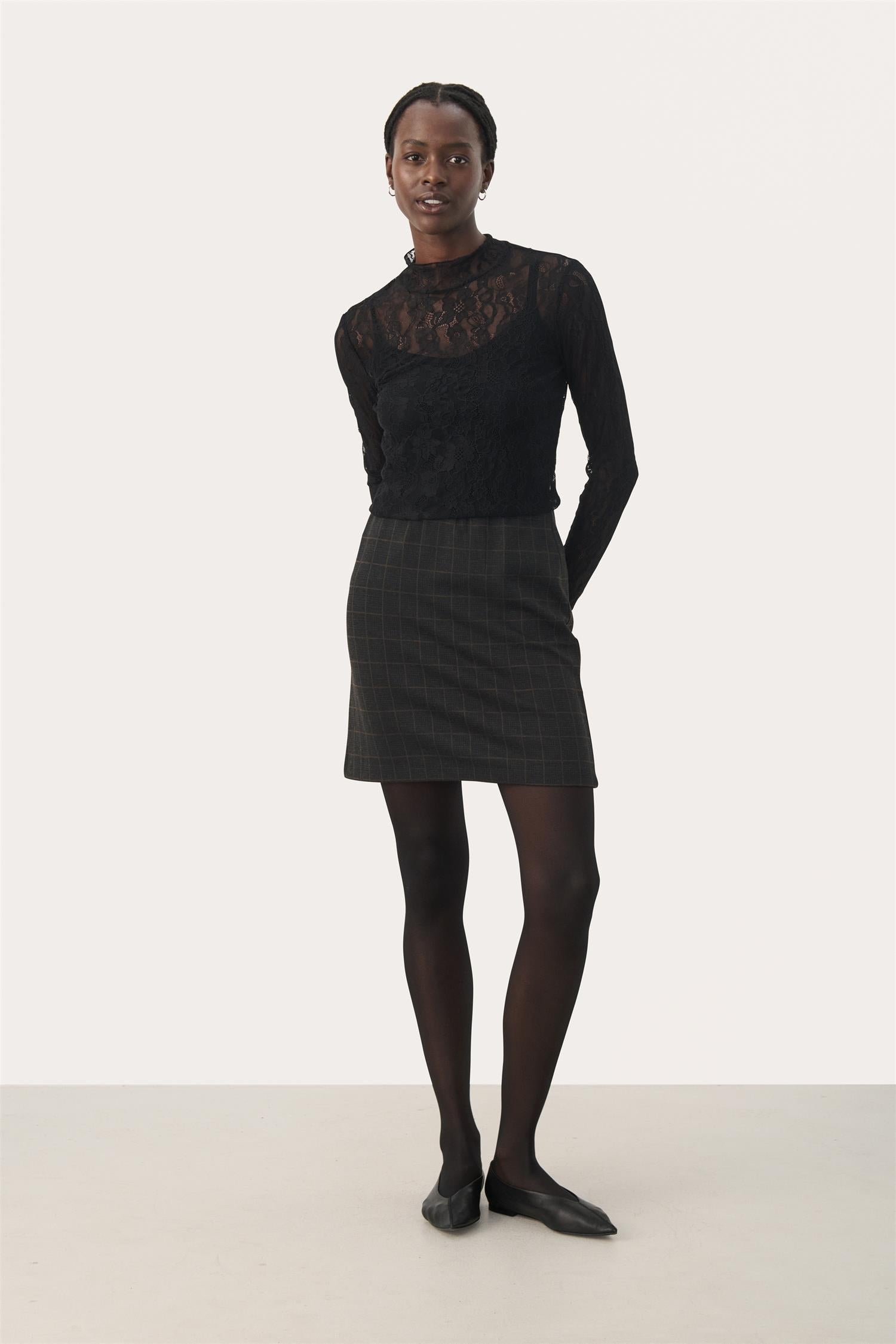 Corinnepw Sk Grey Check
