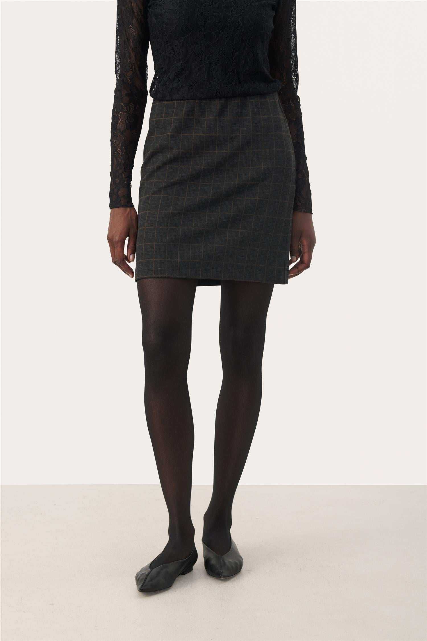 Corinnepw Sk Grey Check