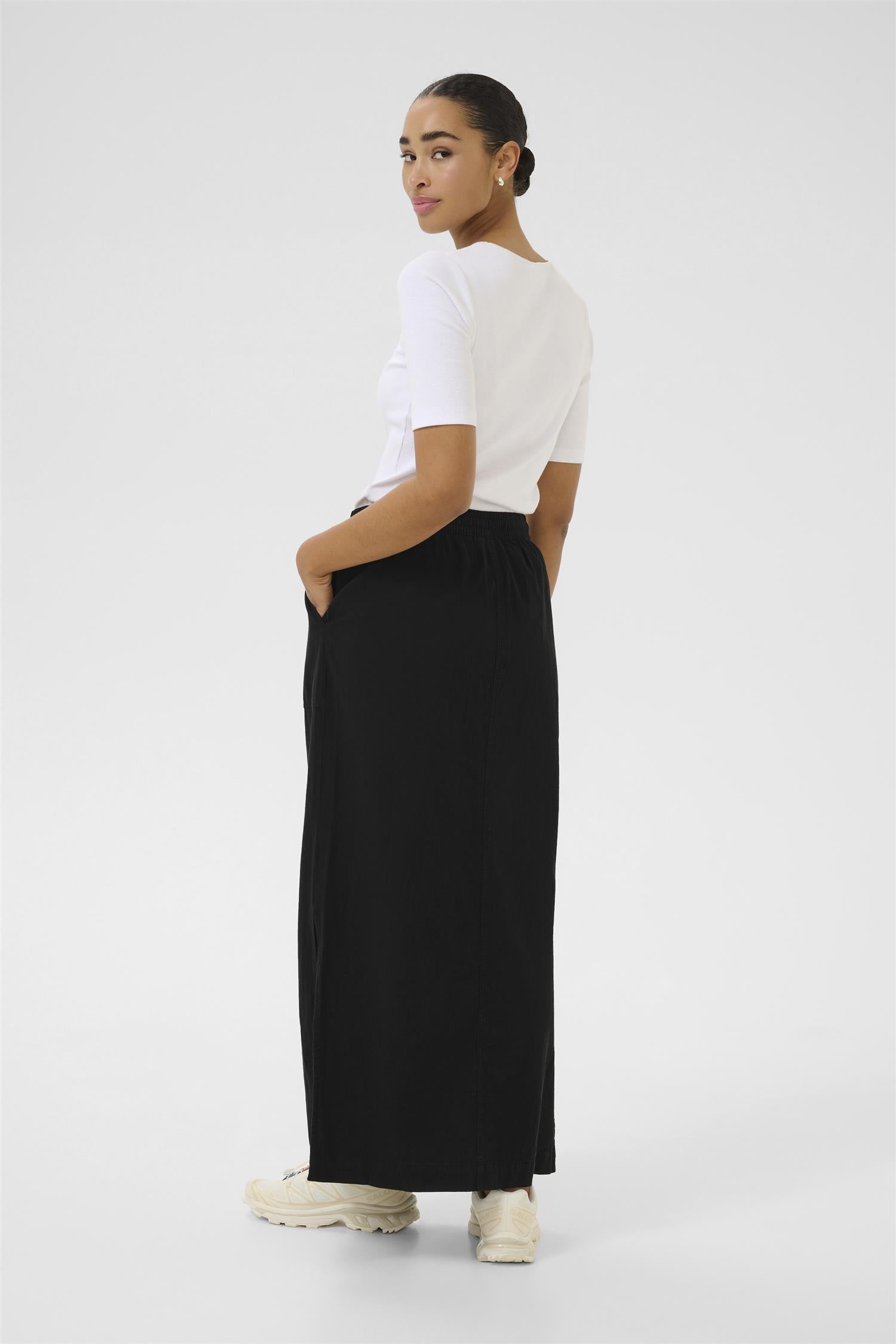 KAnaya Liah Skirt Black Deep