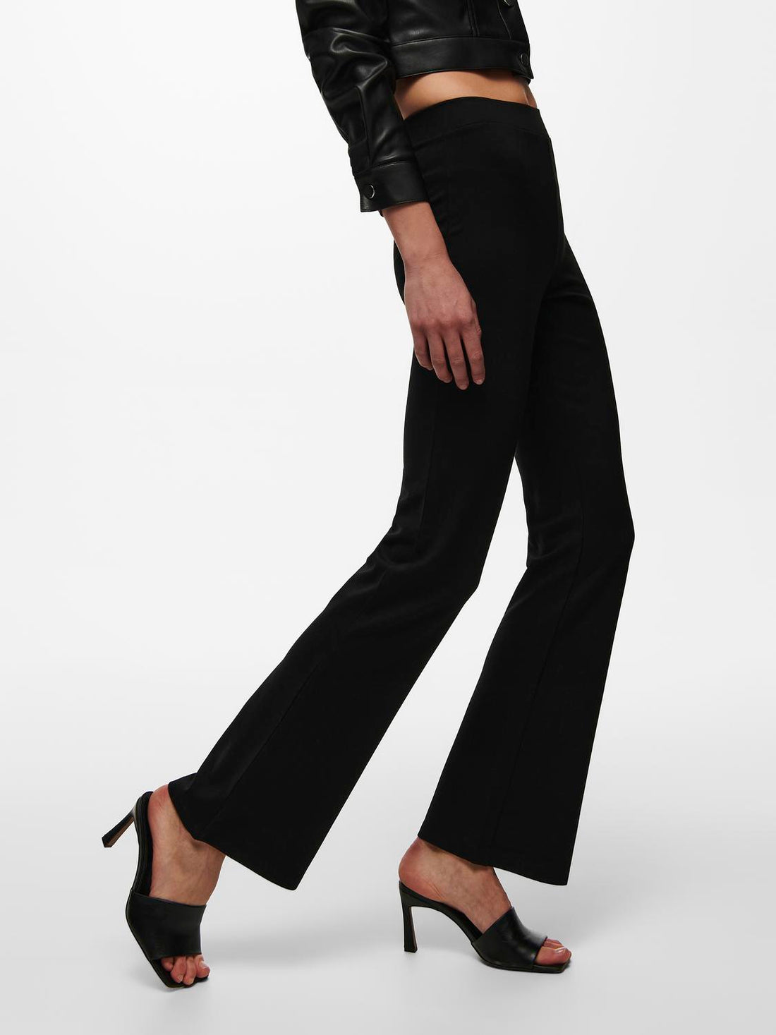 JDYPRETTY FLARE PANT JRS NOOS Sort