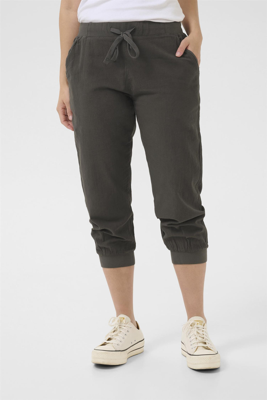 Naya Capri Black Oyster