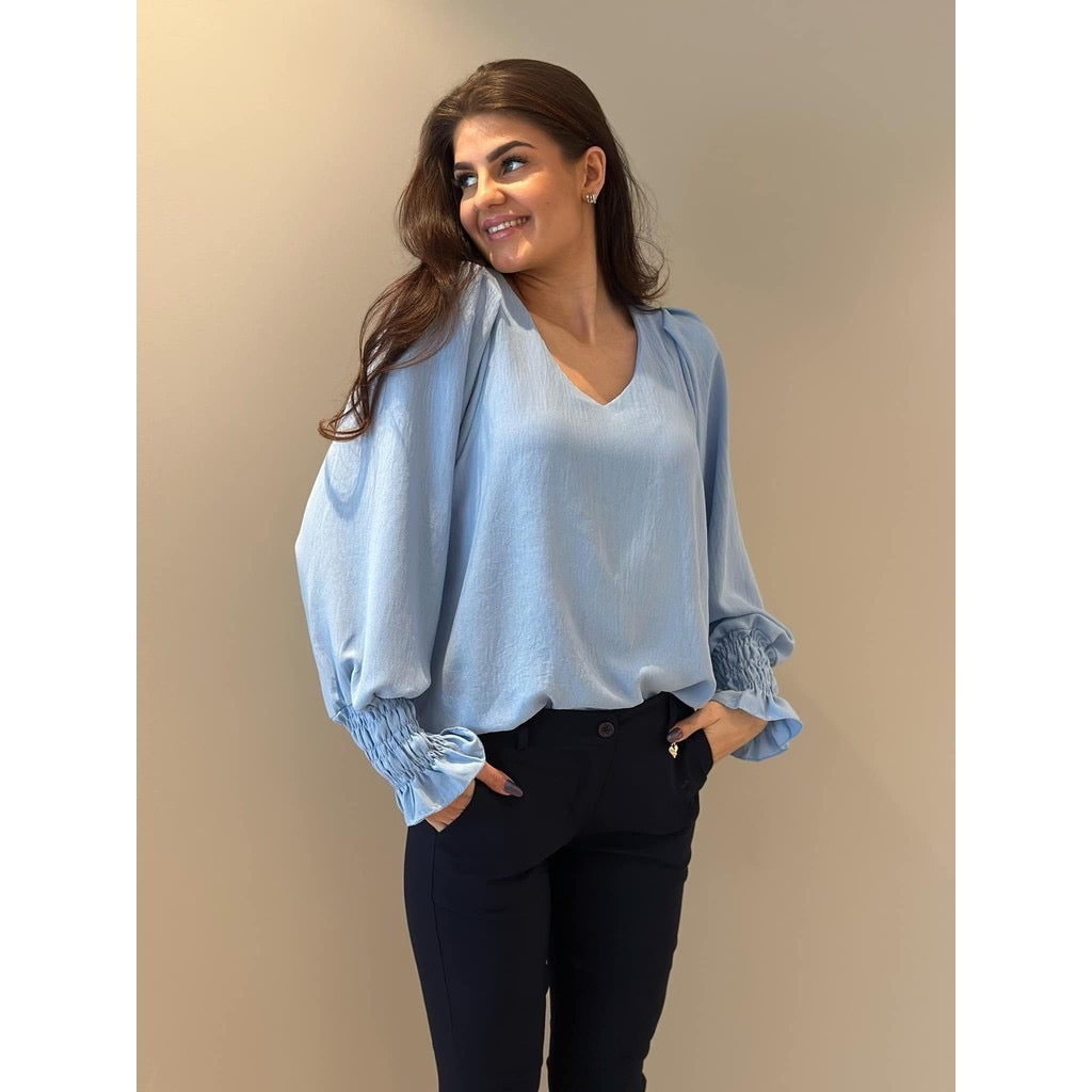 Laila bluse Lyseblå