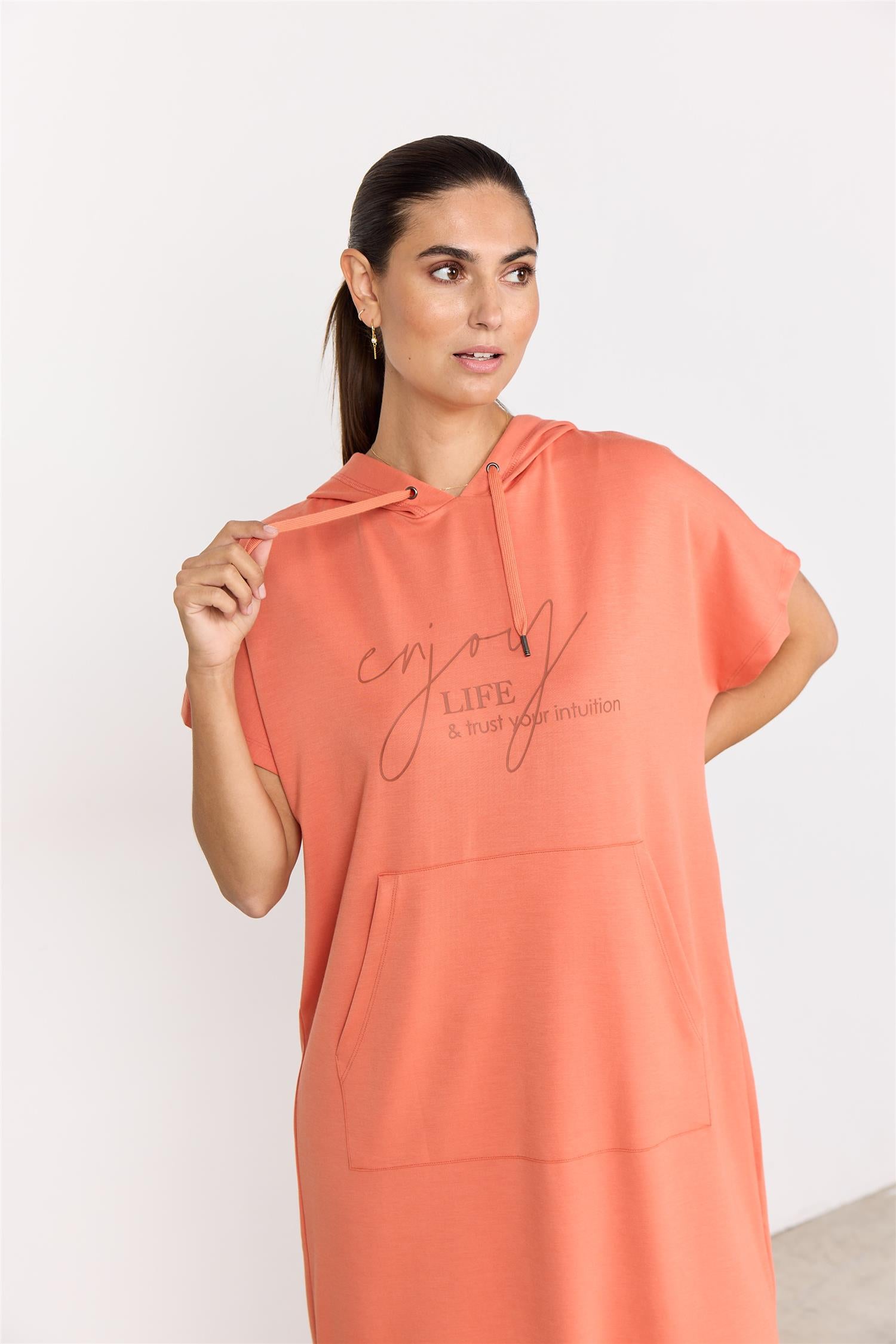 SC-BANU 232 Coral