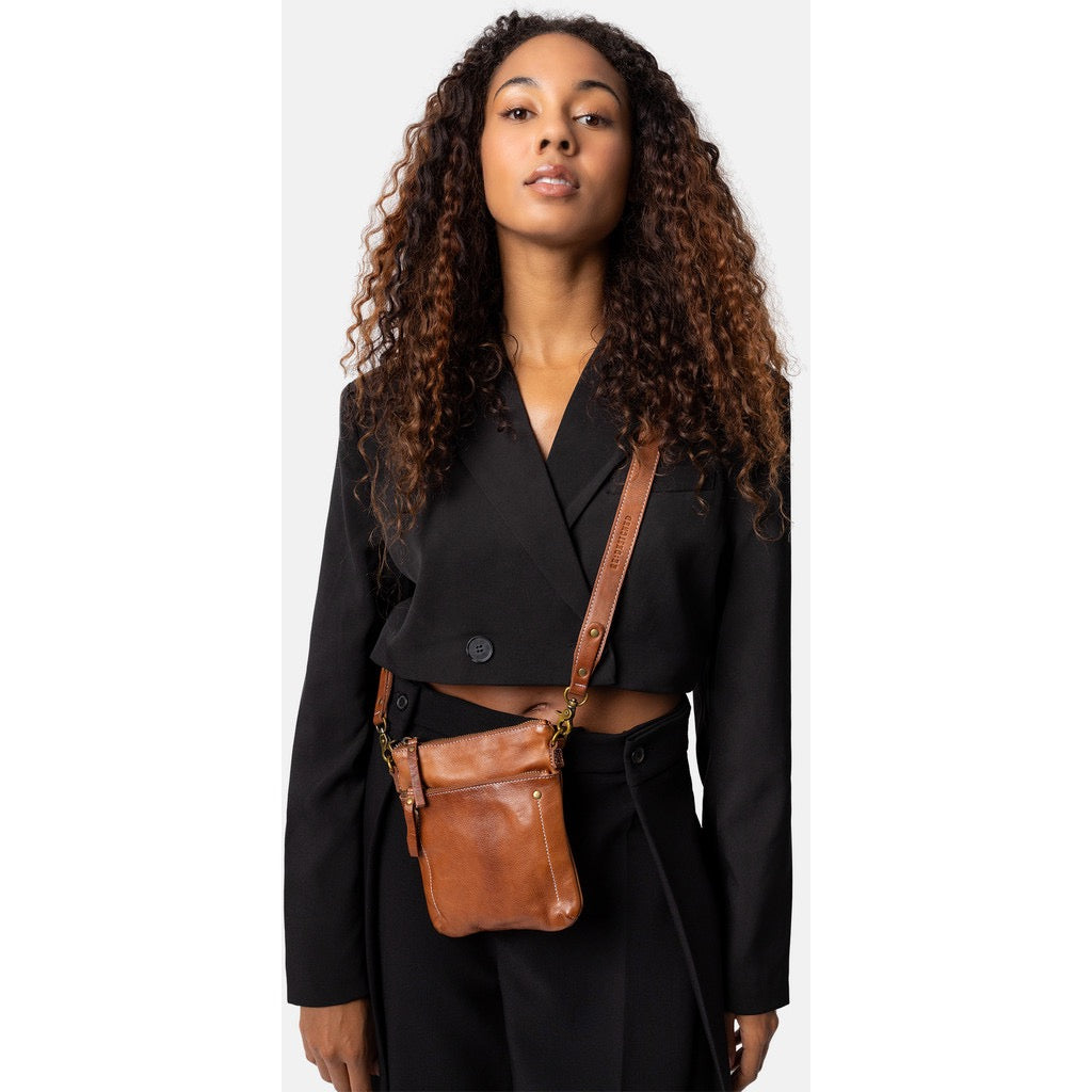Jara Small Walnut