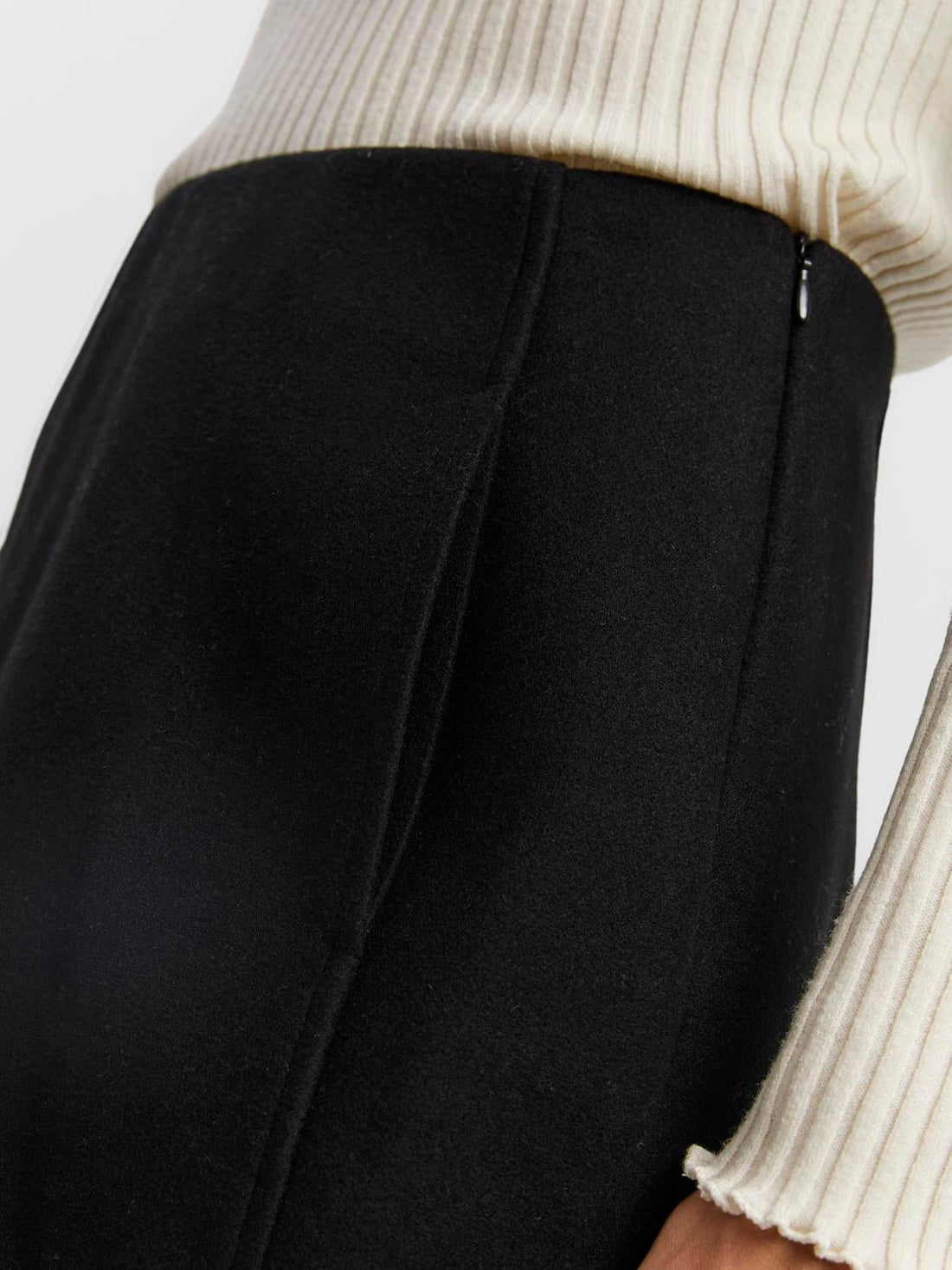 VMFORTUNEALLISON HW SHORT SKIRT GA NOOS Sort