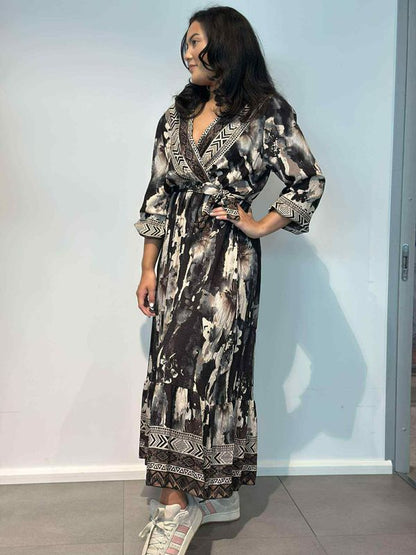 ZAHRA KJOLE LANG Svart