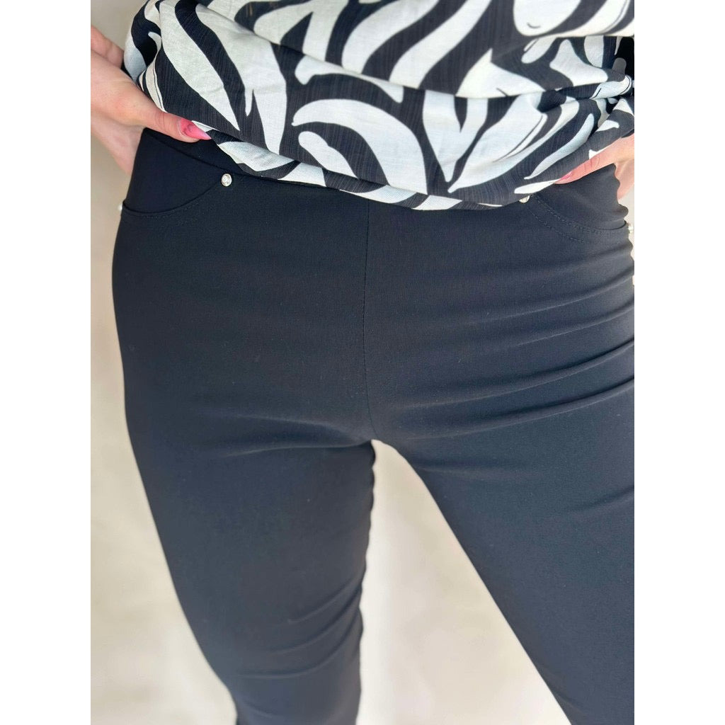 EIRA CAPRI Svart