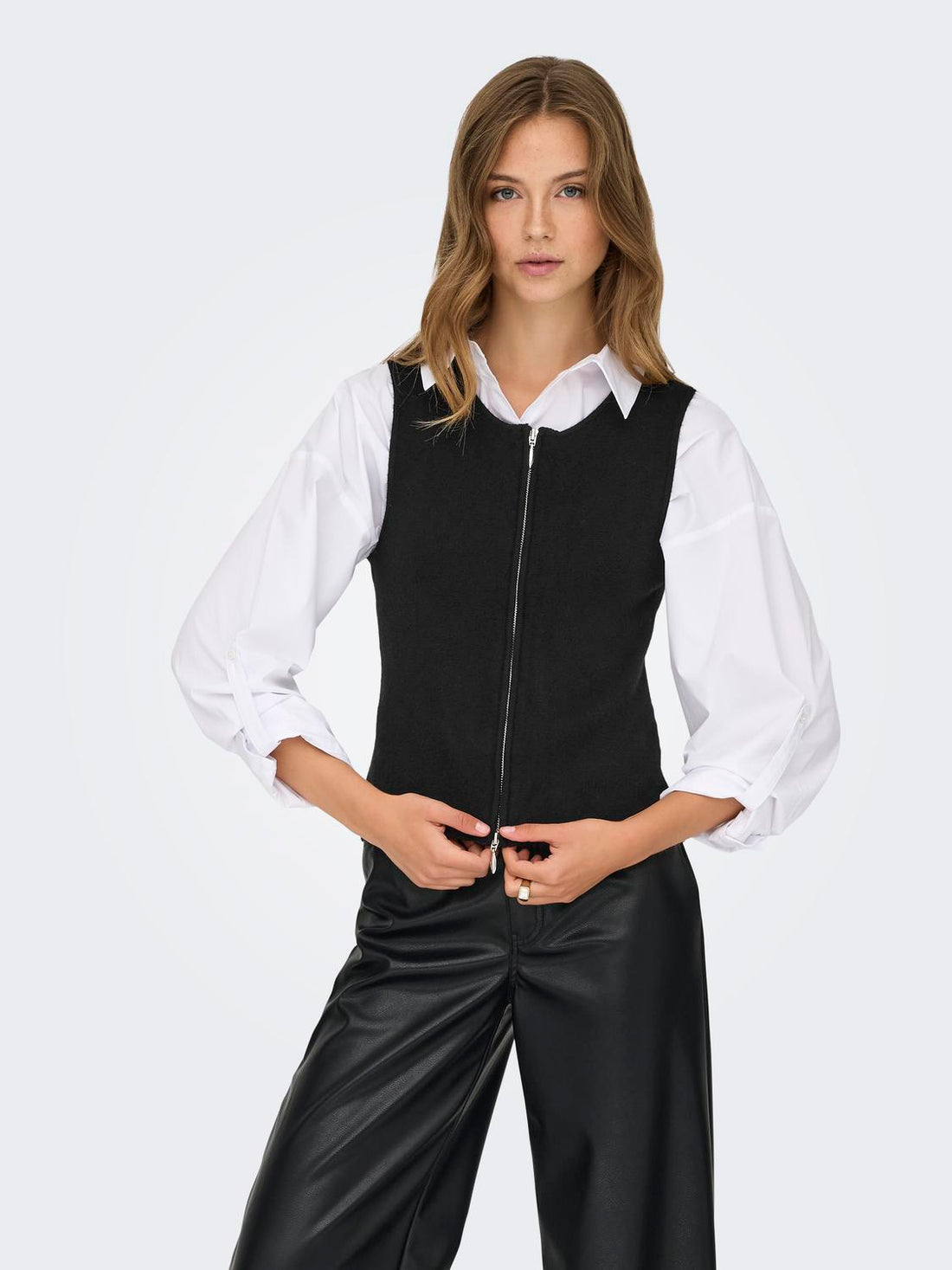 Jdyriley S/l O-Neck Two Way Zip Vest Knt Sort