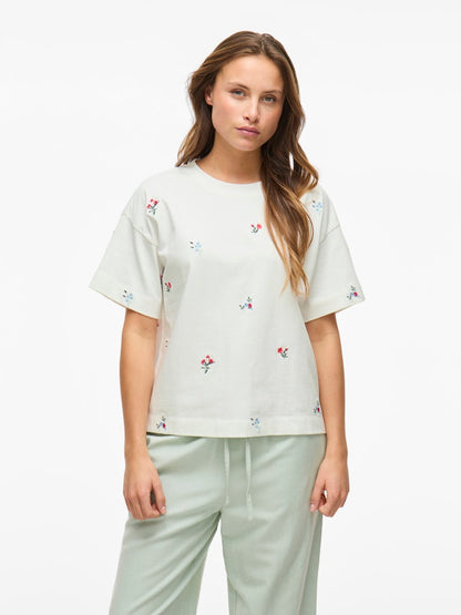 VIMONIE FLOWER EMB S/S O-NECK Klar Hvit