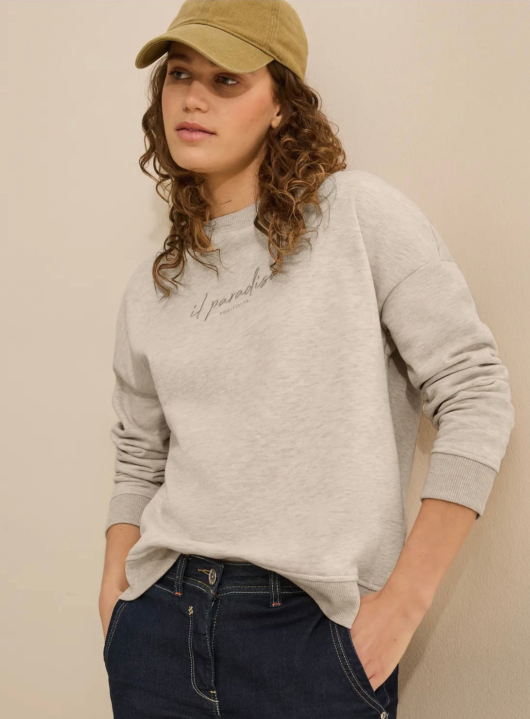 BASIC sweatshirt with embroide Lys Beige