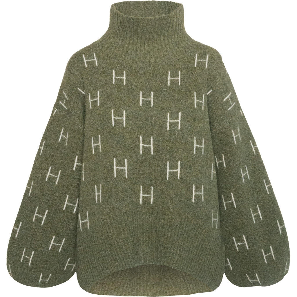 Fam Sweater Short