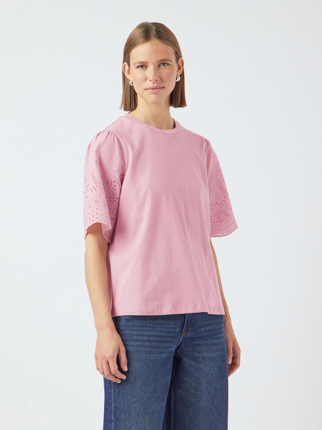 YASLEX SS TOP W. EMB SLEEVES S. NOOS Lyselilla