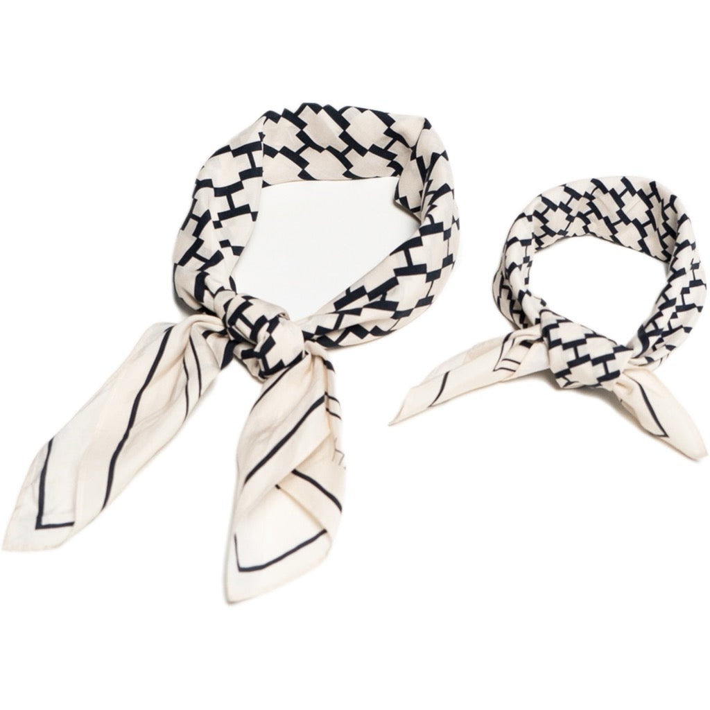 VENICE Silk Scarf Small Svart