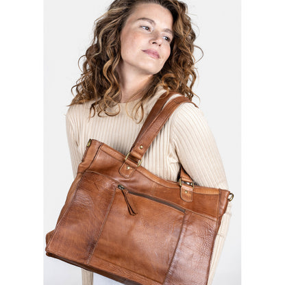 MOLLY URBAN Walnut