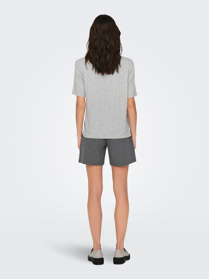 JDYMILA S/S O-NECK TOP JRS Lysegrå