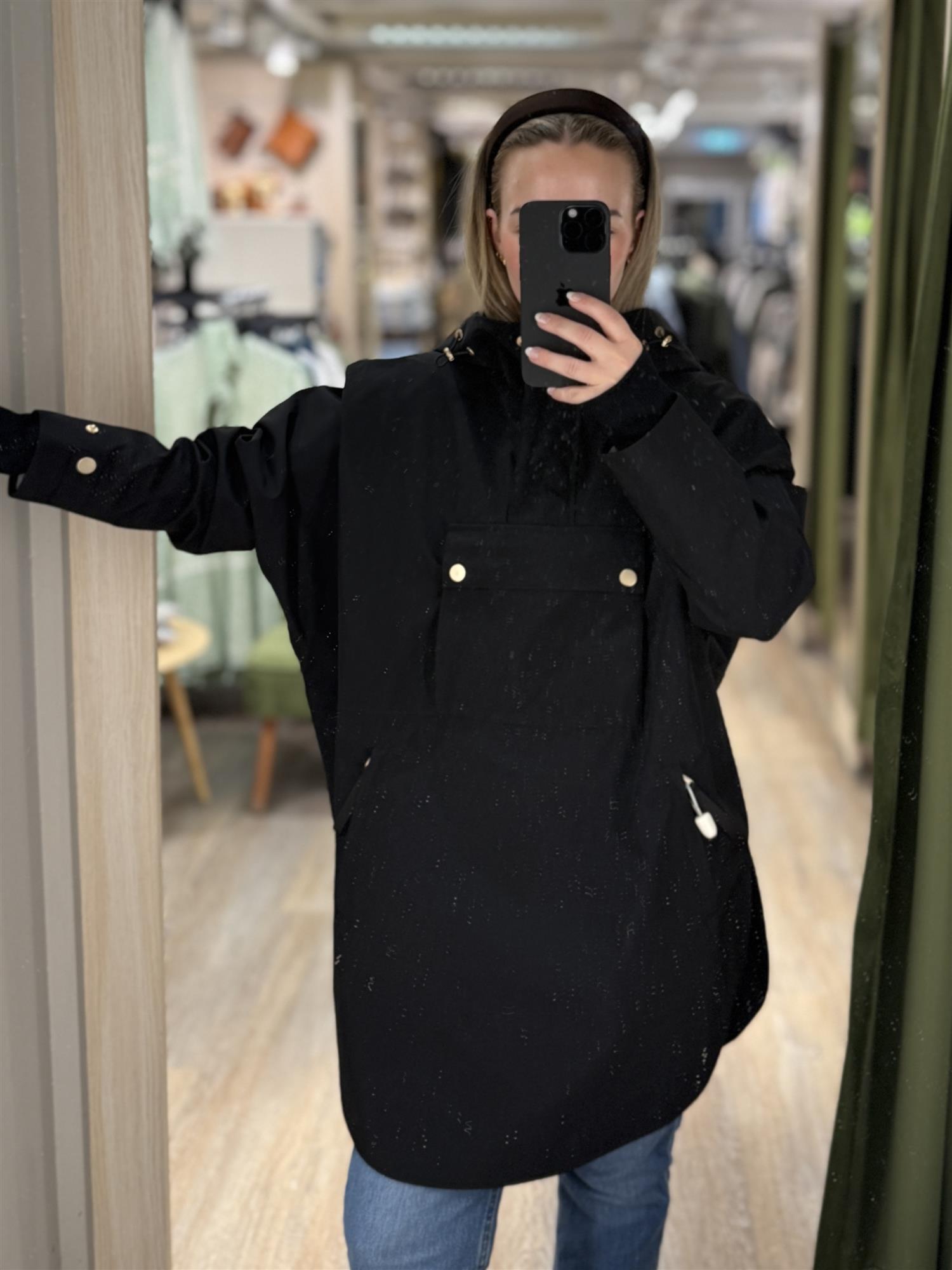 Marielle Poncho Svart