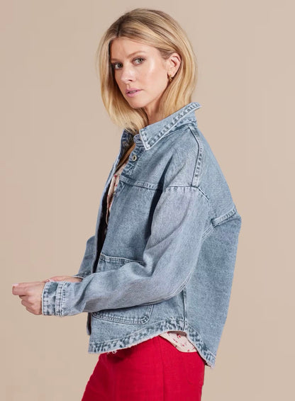 SABRINA DENIMJAKKE Lys Denim