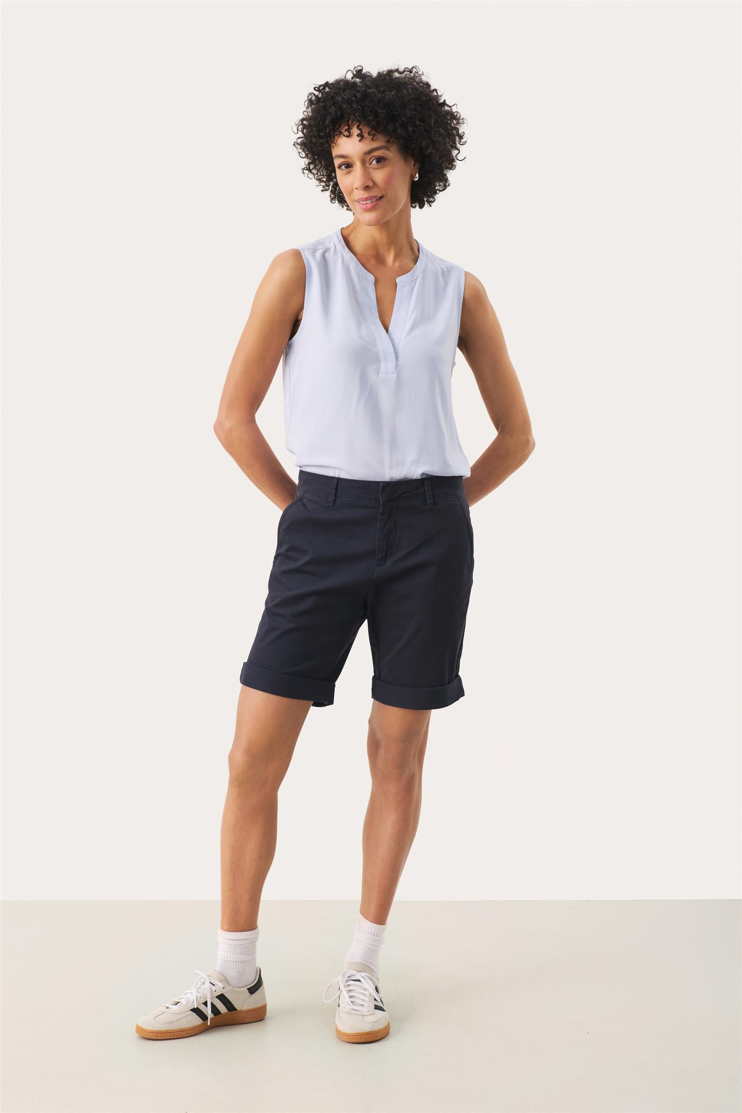 Hanijanpw Sho Dark Navy