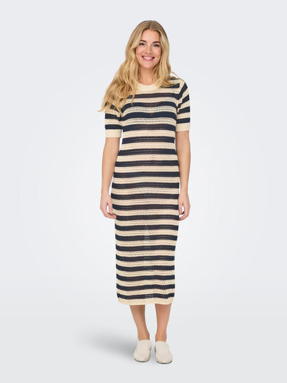JDYTIKKA IVY 2/4 O-NECK STRIPE DRESS KNT Lysegrå