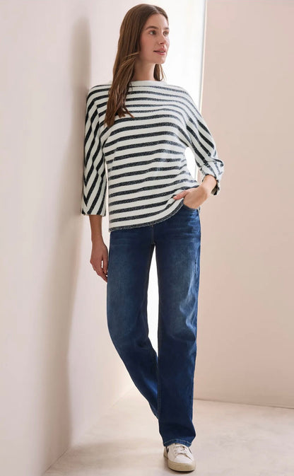 STRIPED featheryarn shape Marine