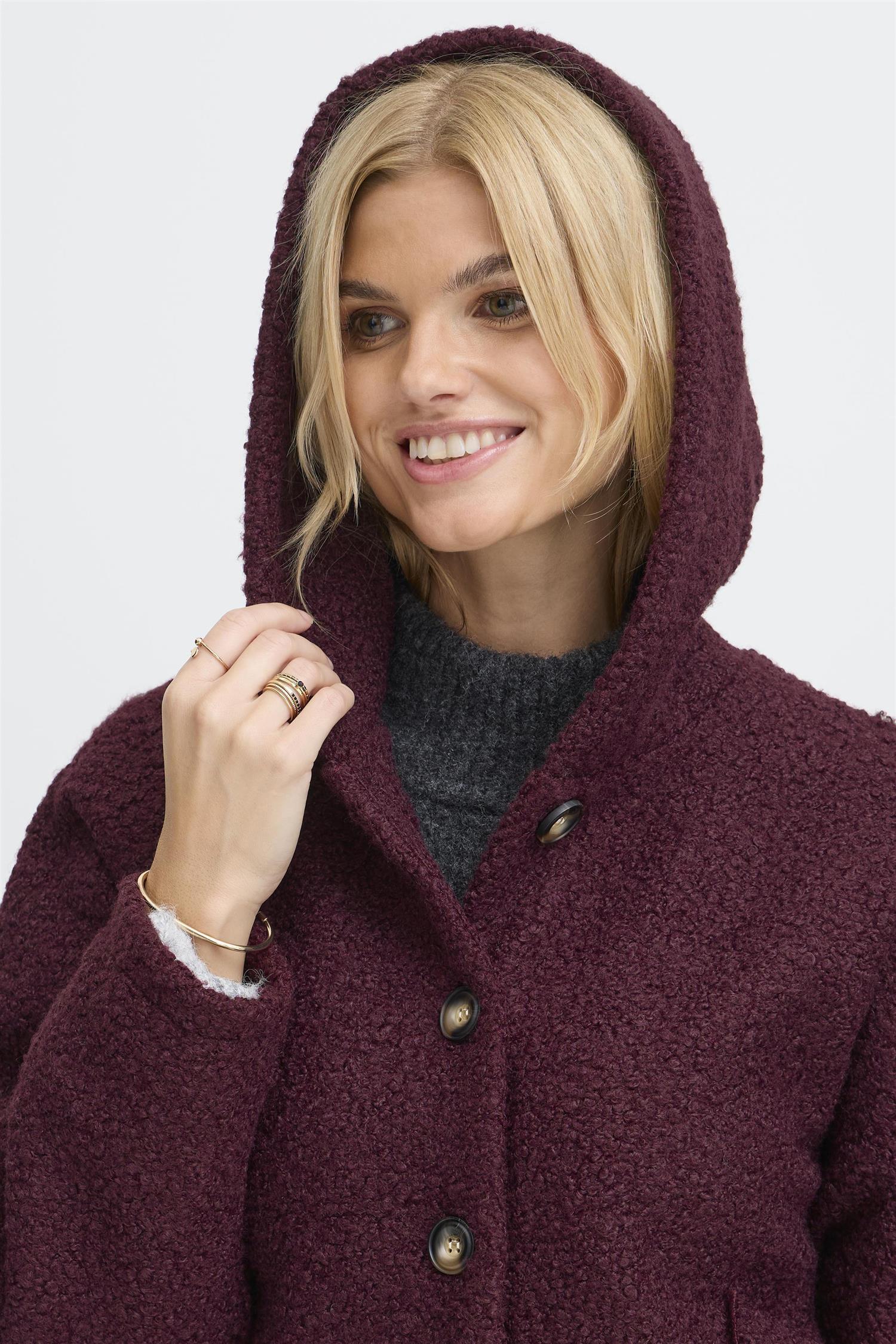 Sbcember Jacket Cabernet