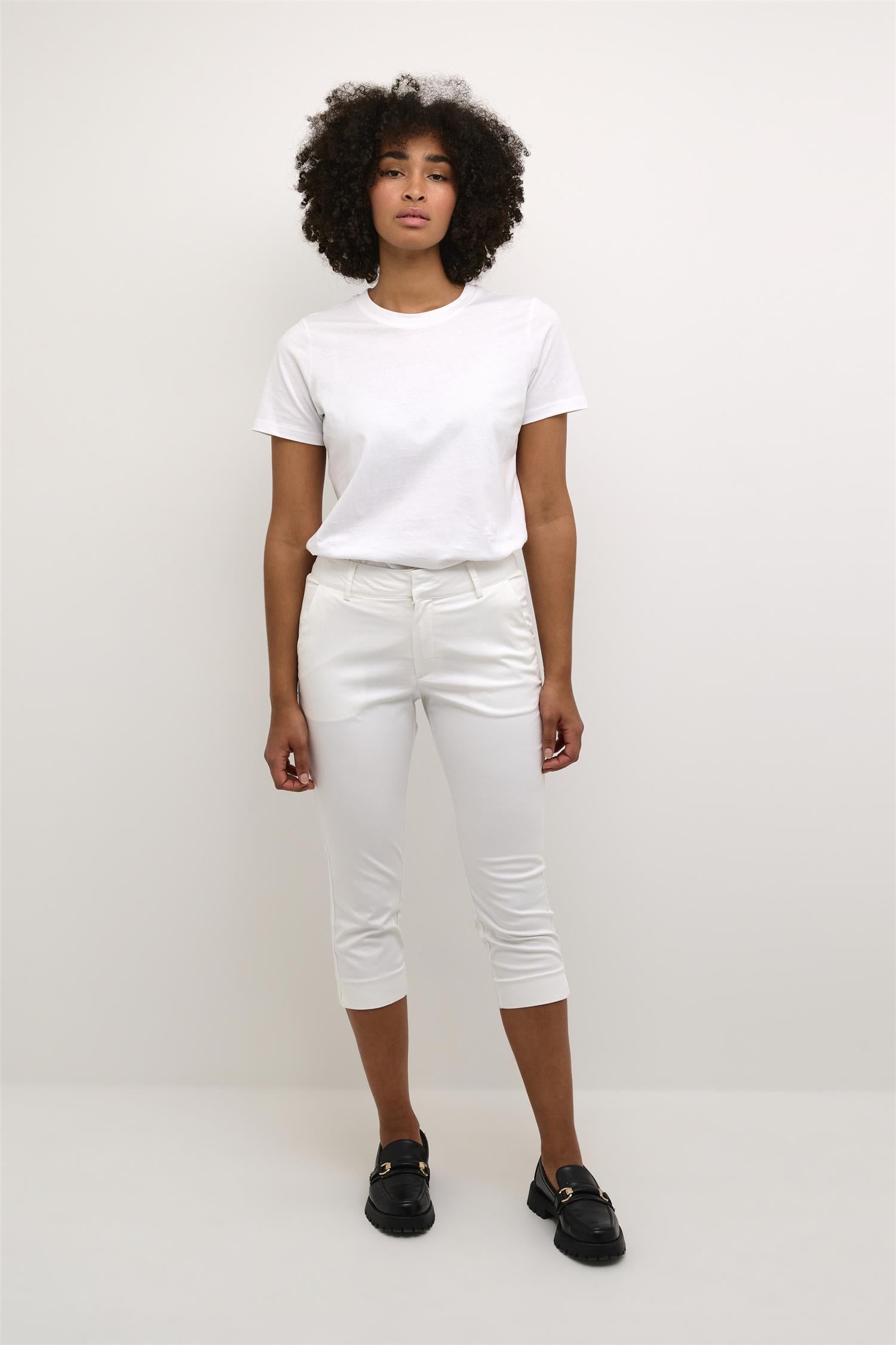 KAlea Capri Pants Chalk