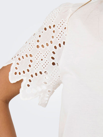 ONLEBBA LIFE S/S LACE TOP JRS Hvit