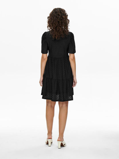 JDYCARLA CATHINKA S/S DRESS JRS NOOS Sort