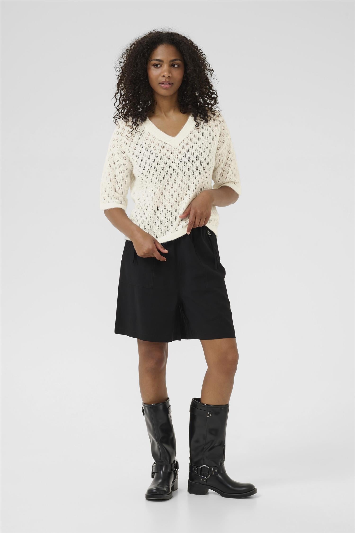 Kalourine V-Neck Pullover Chalk