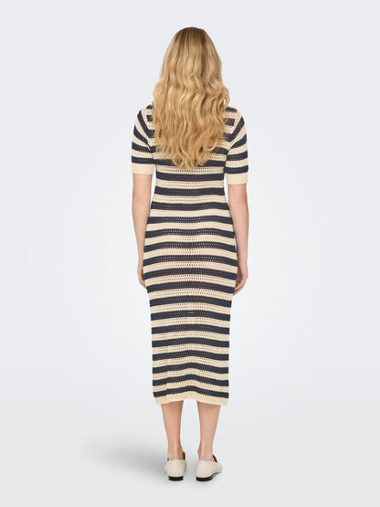 JDYTIKKA IVY 2/4 O-NECK STRIPE DRESS KNT Lysegrå