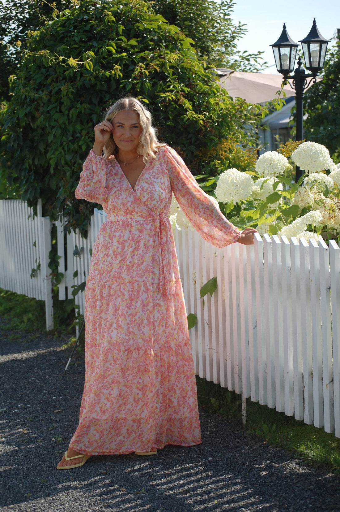 AWAUDORA LS LONG WRAP DRESS Oransje